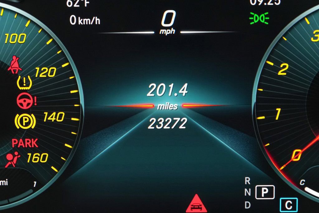 Used 2022 Mercedes-Benz GLC 300 4MATIC image 21