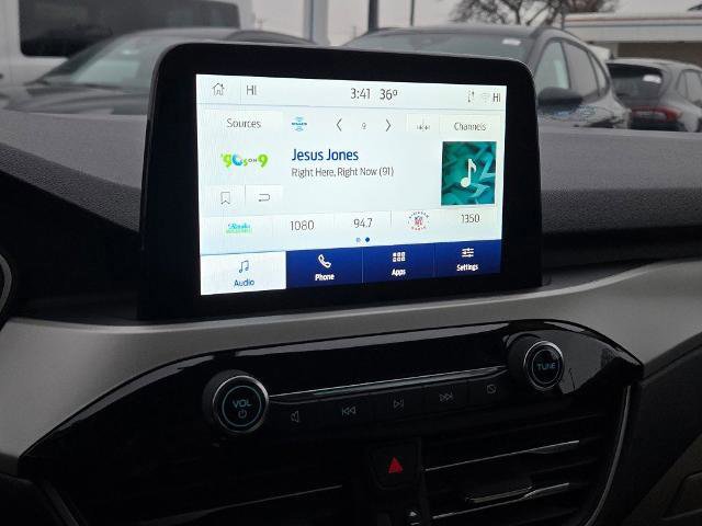 Certified 2022 Ford Escape SE w/ SE Sport Appearance Package image 24