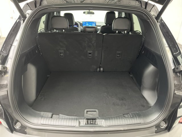 Certified 2025 Ford Escape ST-Line w/ Tech Pack #1 AWD/4WD image 28
