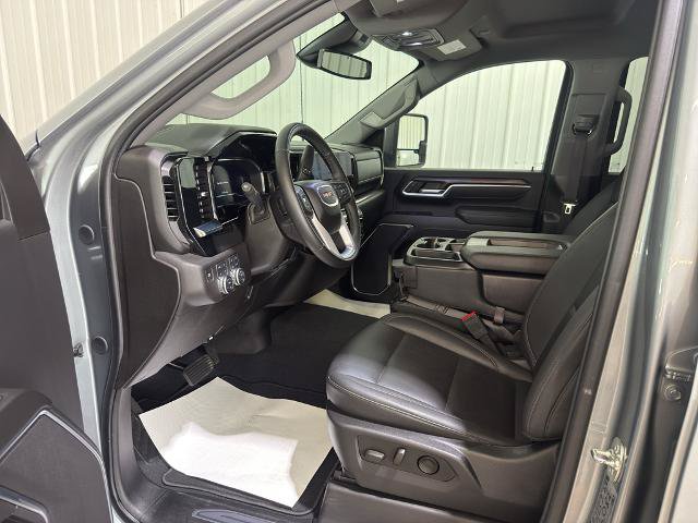 Used 2025 GMC Sierra 2500 SLT AWD/4WD image 2