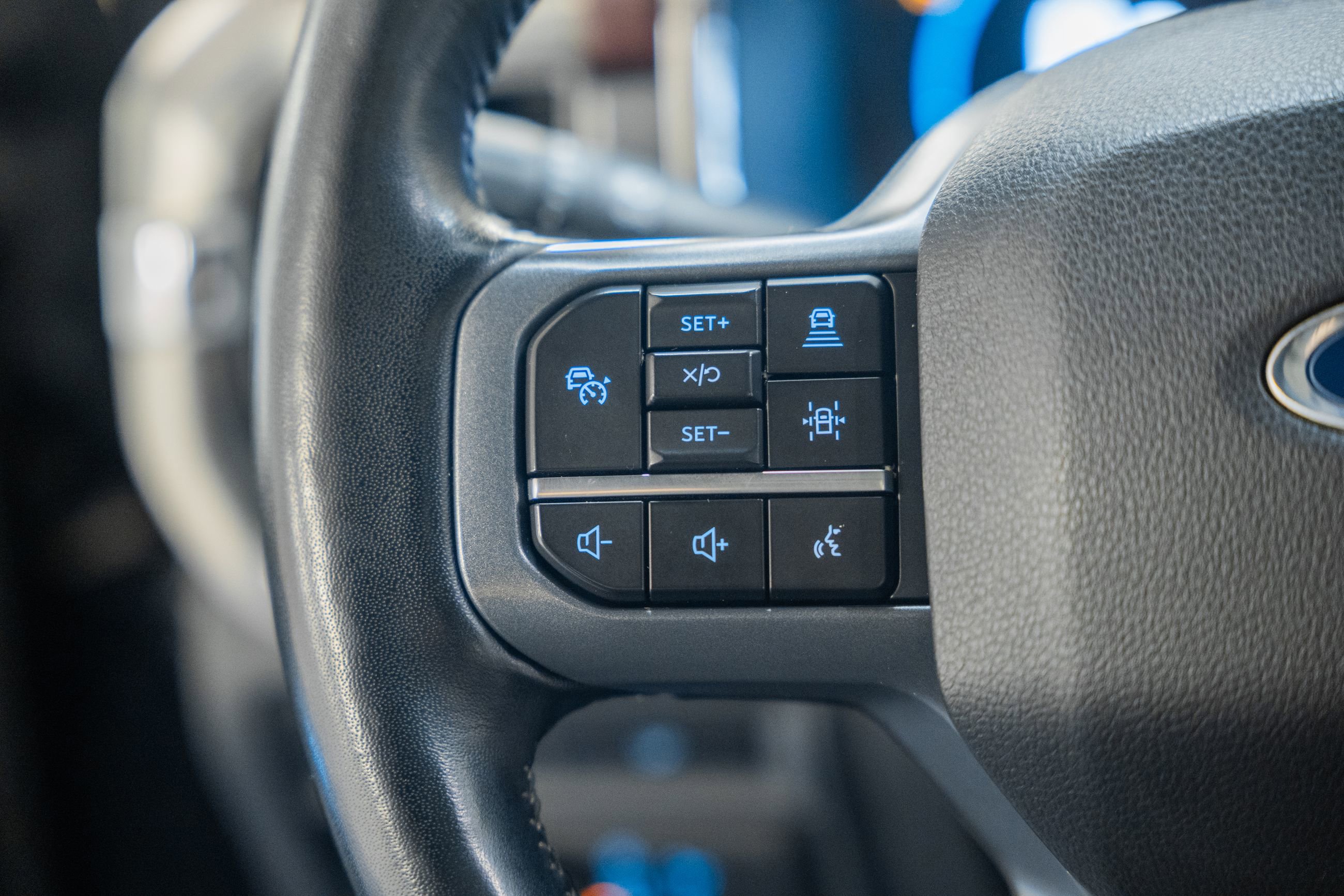 Certified 2023 Ford F150 Lariat w/ Equipment Group 502A High image 33