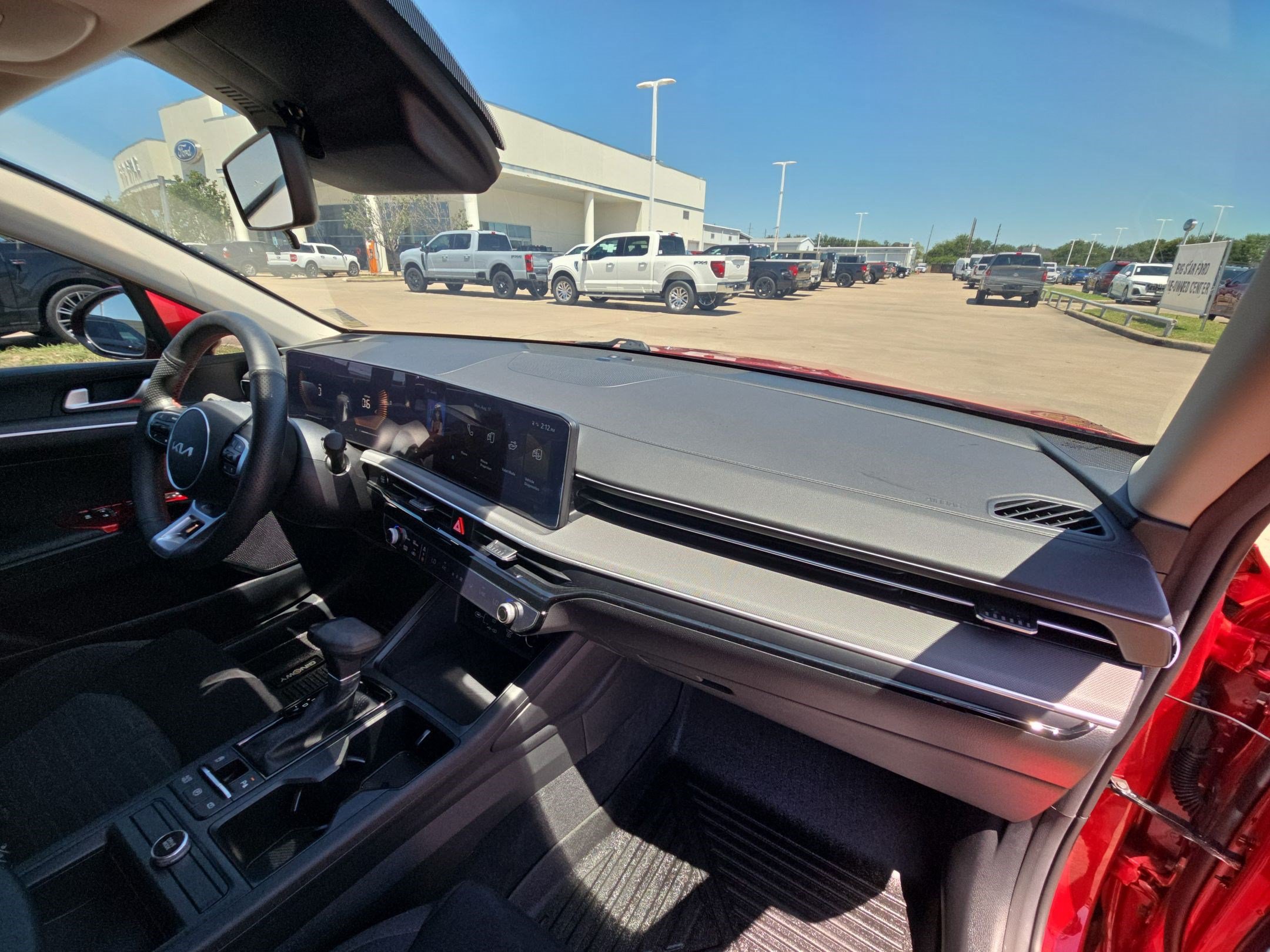 Used 2025 Kia K5 LXS FWD image 56