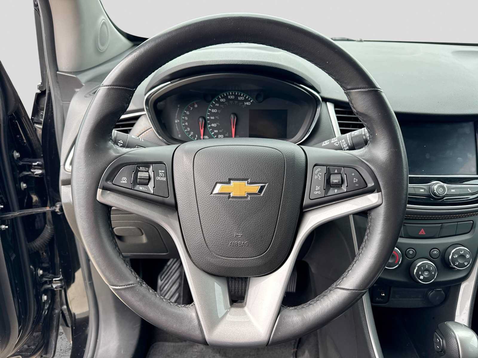 Used 2020 Chevrolet Trax LT w/ Driver Confidence Package AWD/4WD image 21