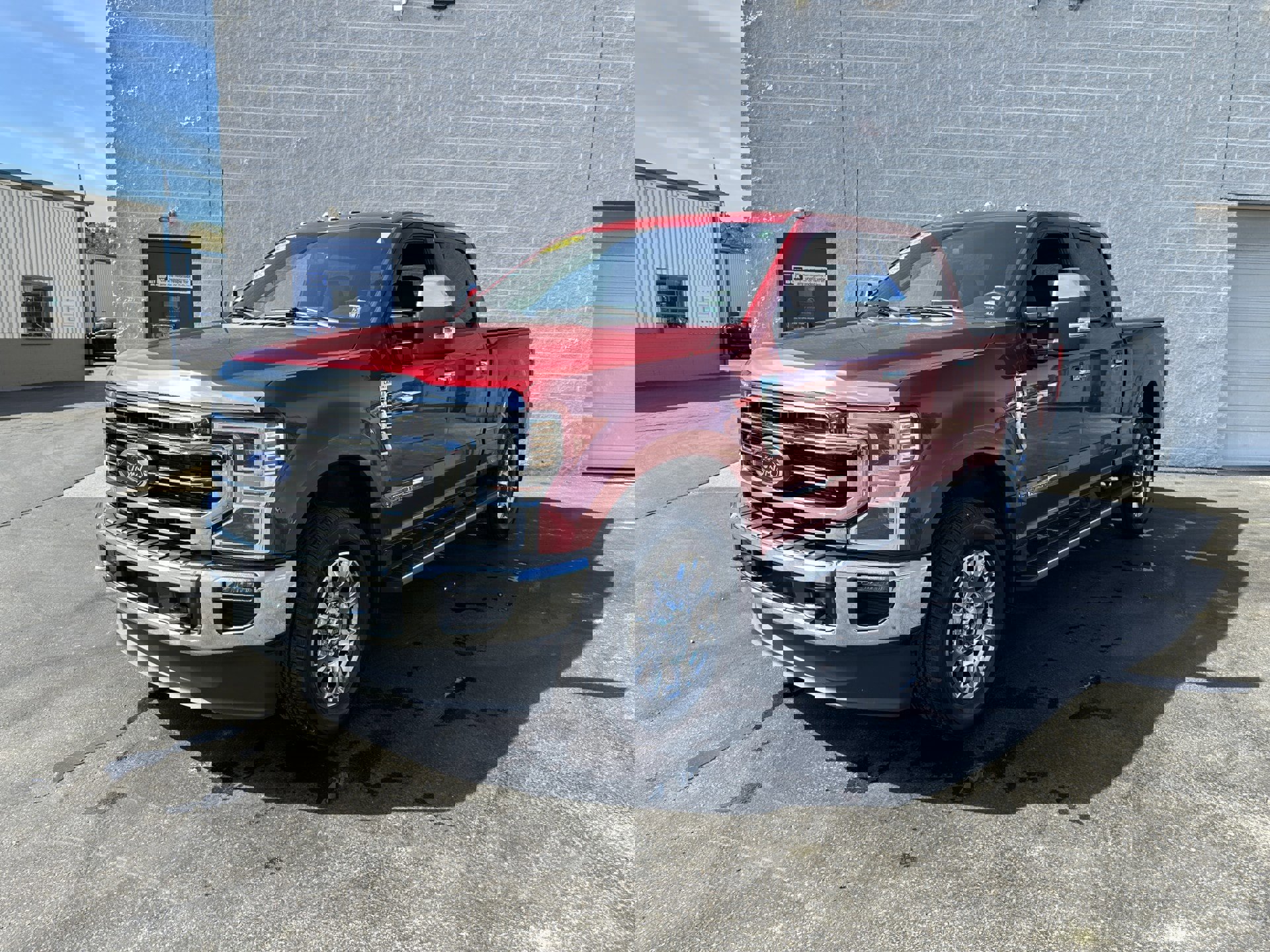 Certified 2022 Ford F250 Lariat w/ Lariat Ultimate Package image 3