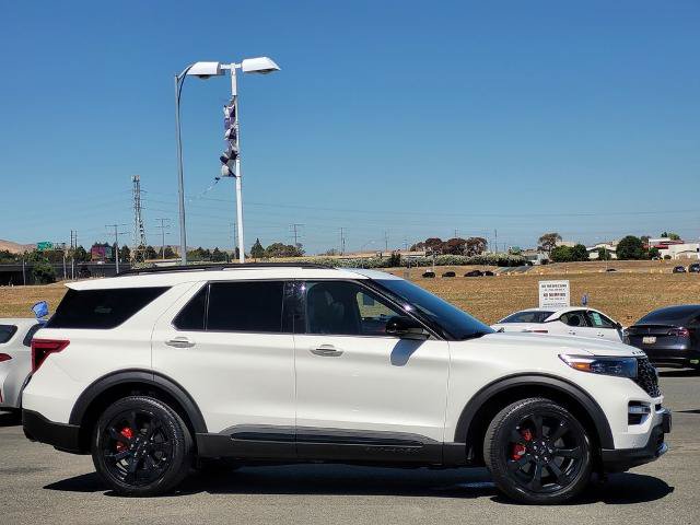 Certified 2023 Ford Explorer ST w/ Equipment Group 401A AWD/4WD image 3