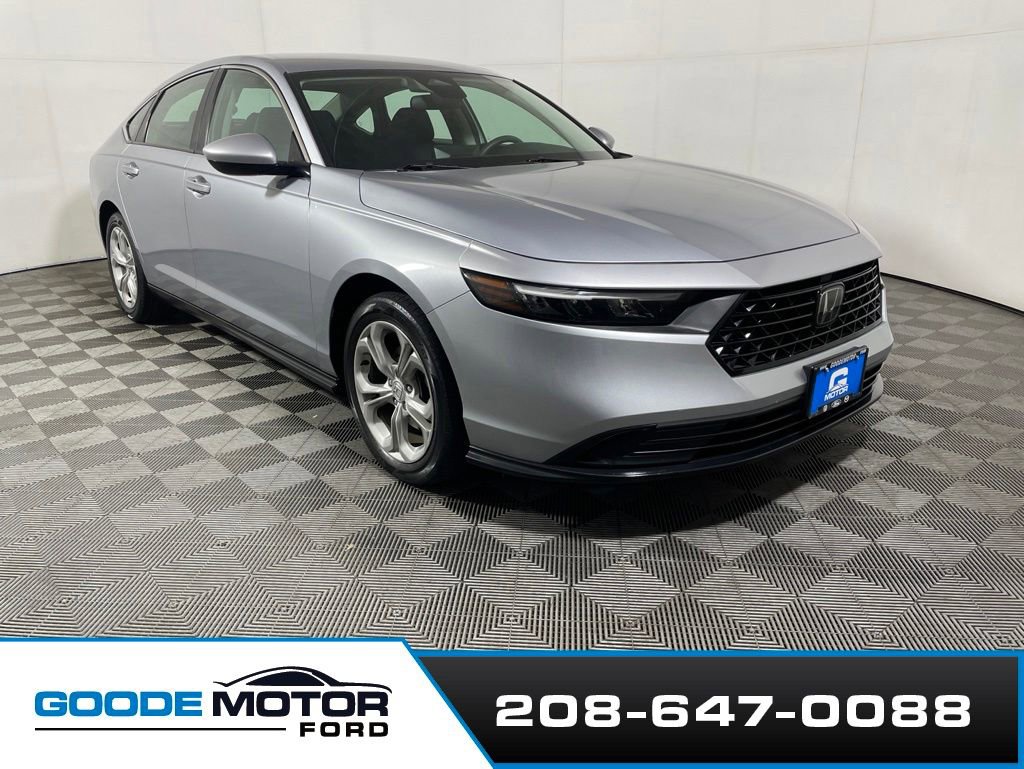 Used 2023 Honda Accord LX image 2