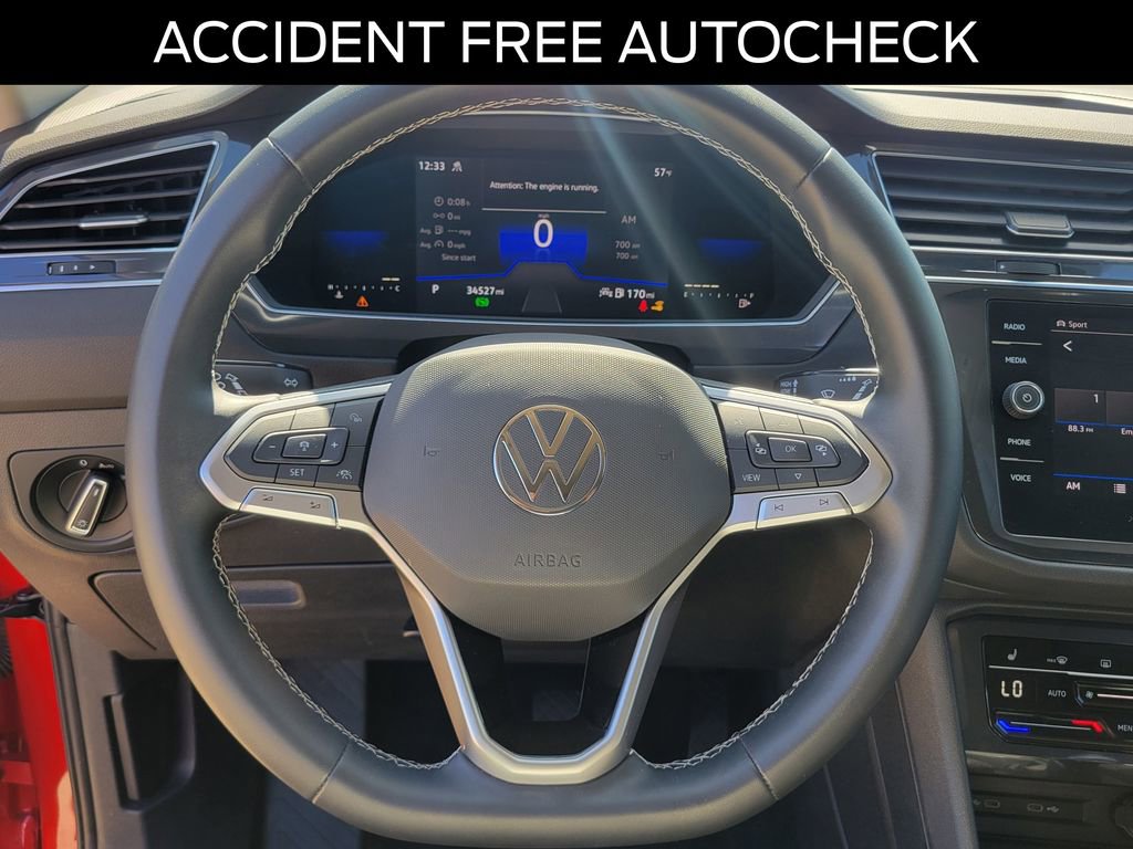 Used 2022 Volkswagen Tiguan SE image 21