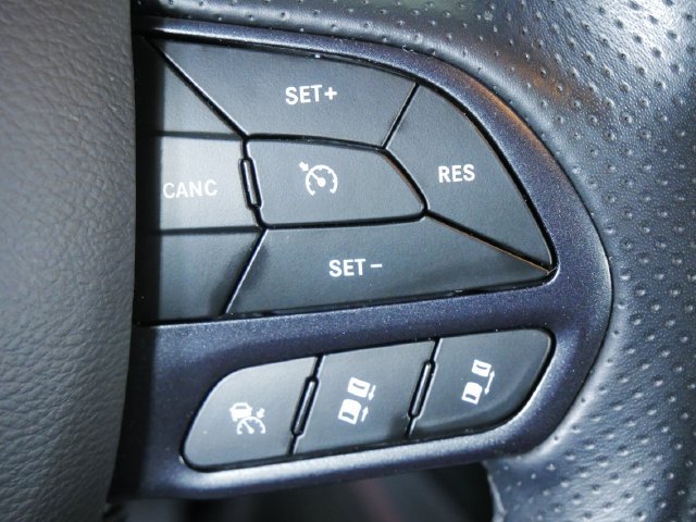 Used 2025 Dodge Durango GT AWD/4WD image 27