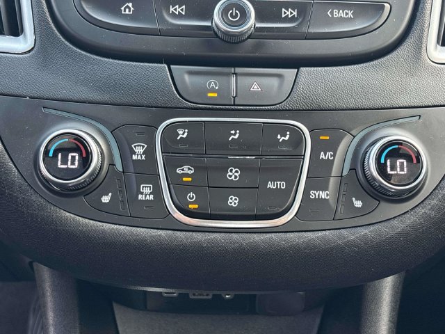 Used 2024 Chevrolet Malibu LT FWD image 25