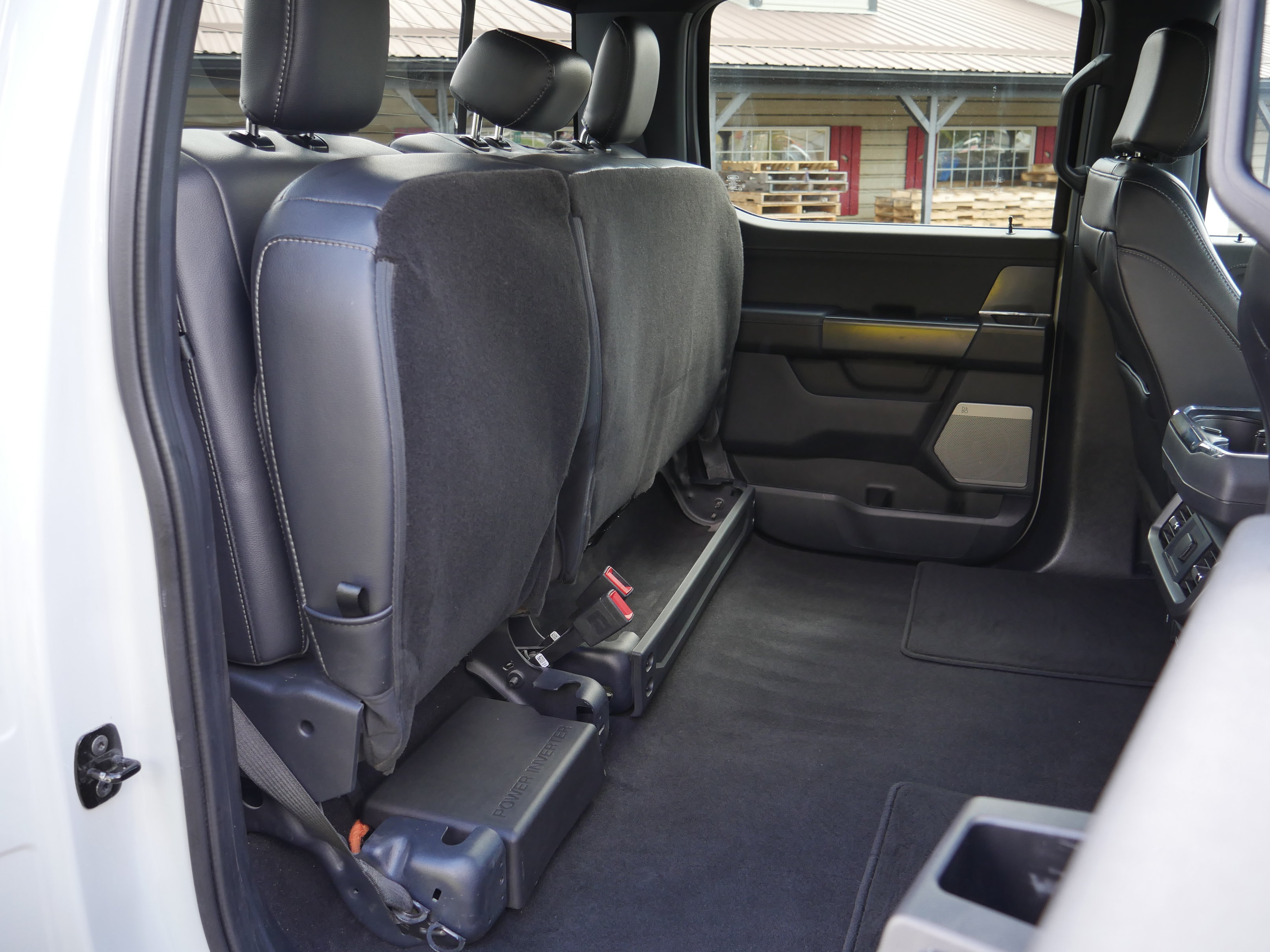 Certified 2024 Ford F150 Lariat w/ Tow/Haul Package AWD/4WD image 33