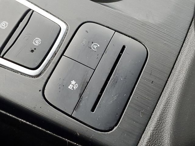 Certified 2025 Ford Escape Active image 20