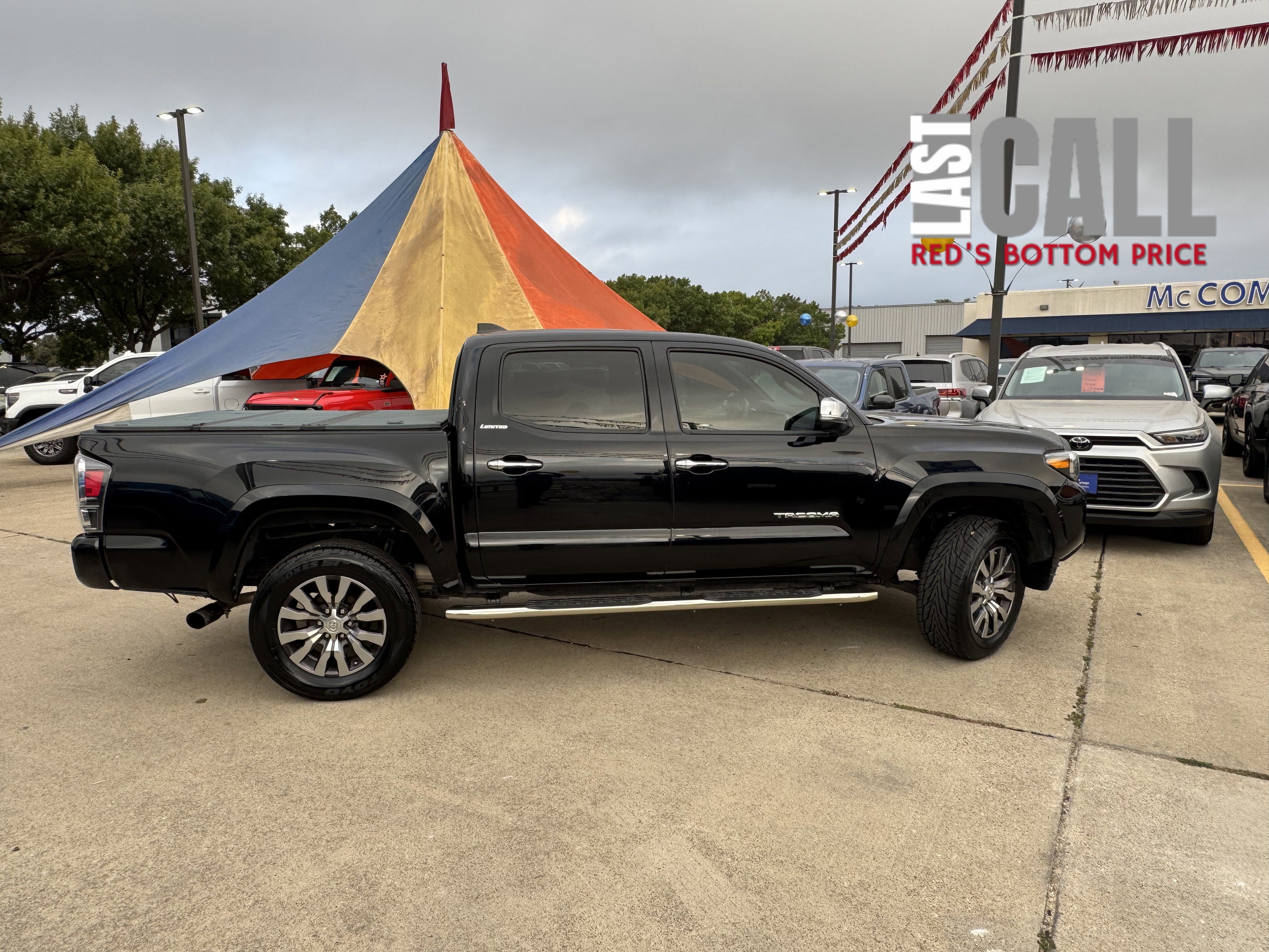 Used 2020 Toyota Tacoma Limited image 3