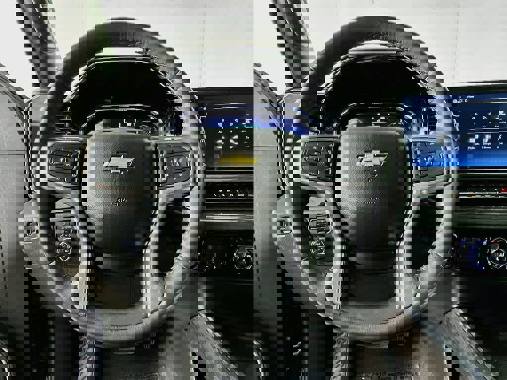 Used 2023 Chevrolet Silverado 1500 LTZ w/ LTZ Premium Package image 19