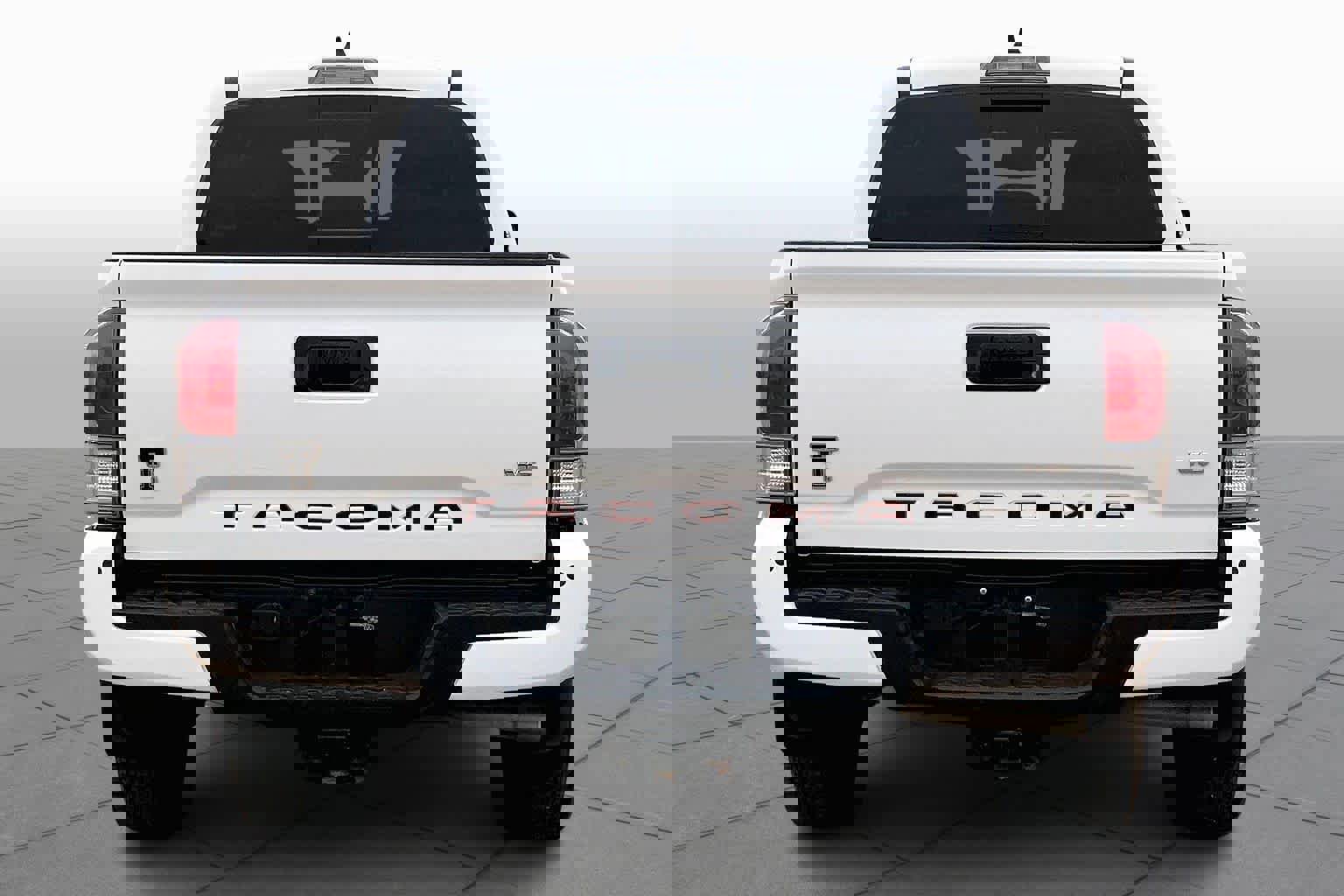 Used 2023 Toyota Tacoma TRD Sport w/ Technology Package image 2