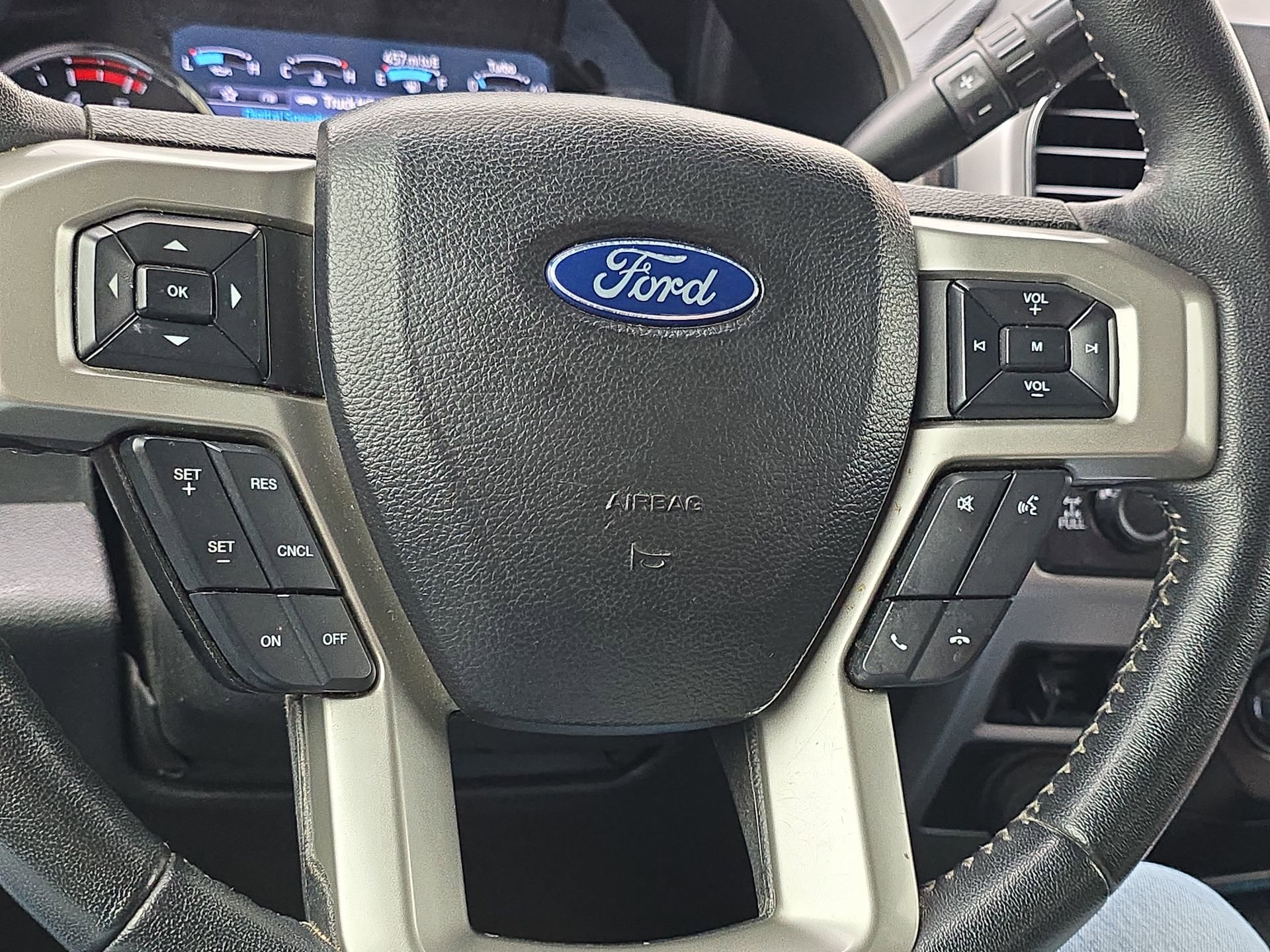 Certified 2021 Ford F250 Lariat AWD/4WD image 14