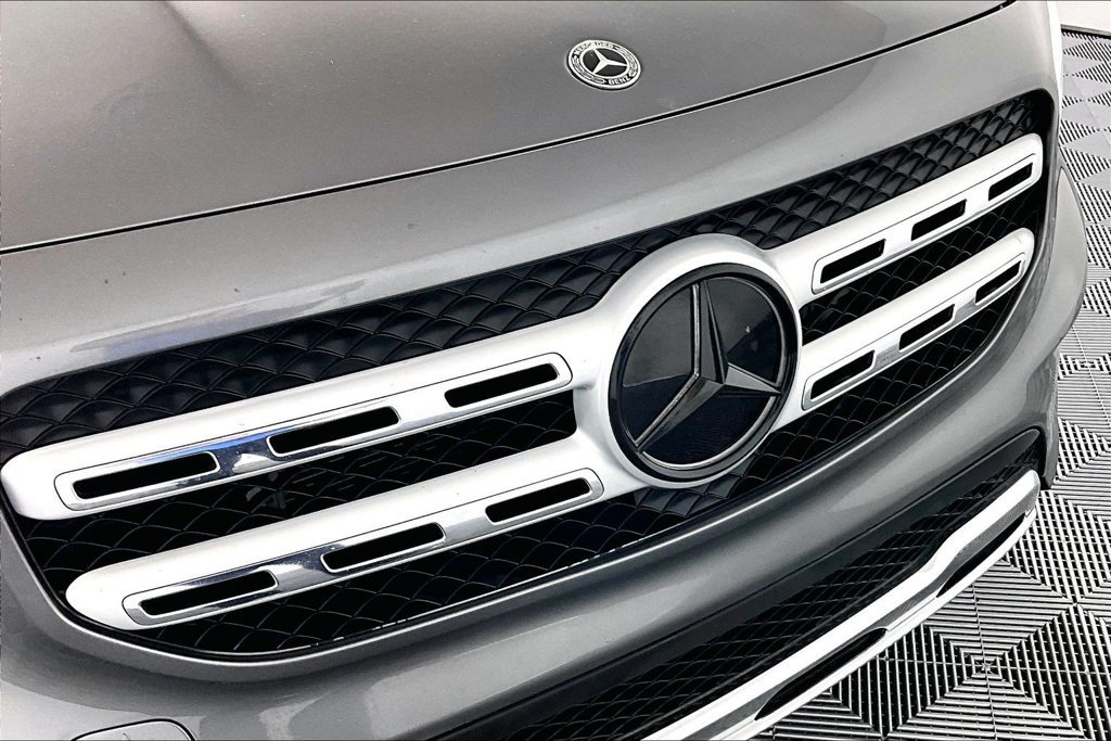 Used 2022 Mercedes-Benz GLB 250 4MATIC w/ Premium Package Lite image 30