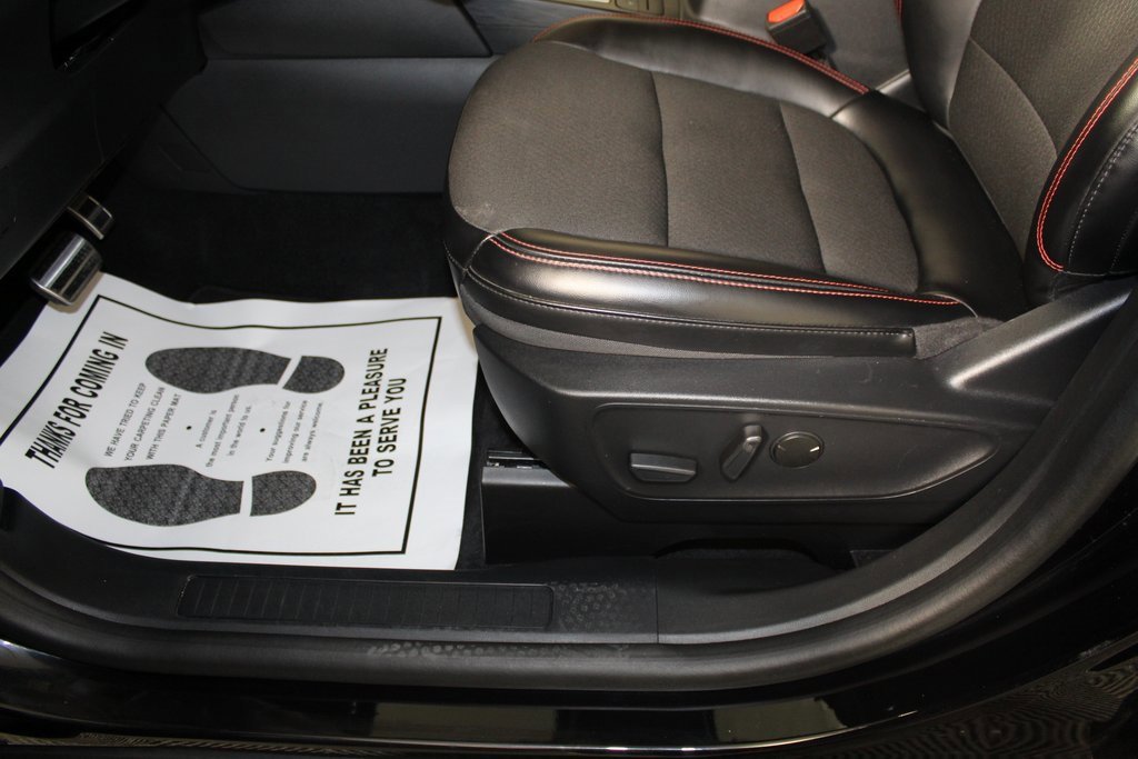 Certified 2024 Ford Escape ST-Line image 9