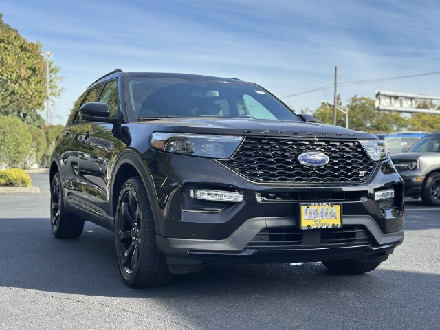 Certified 2023 Ford Explorer ST w/ Equipment Group 401A AWD/4WD image 49