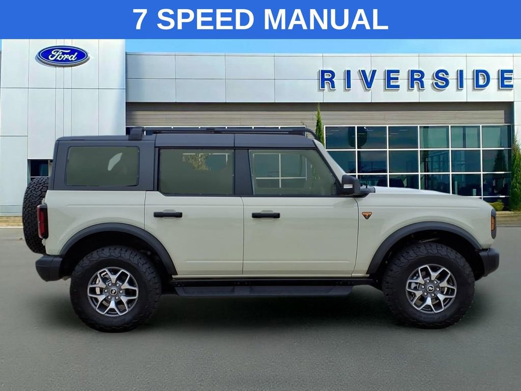 Certified 2025 Ford Bronco Badlands AWD/4WD image 8