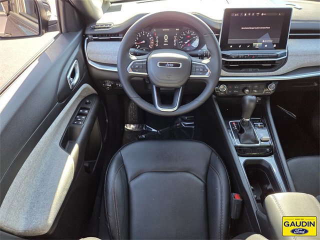 Used 2024 Jeep Compass Latitude image 13