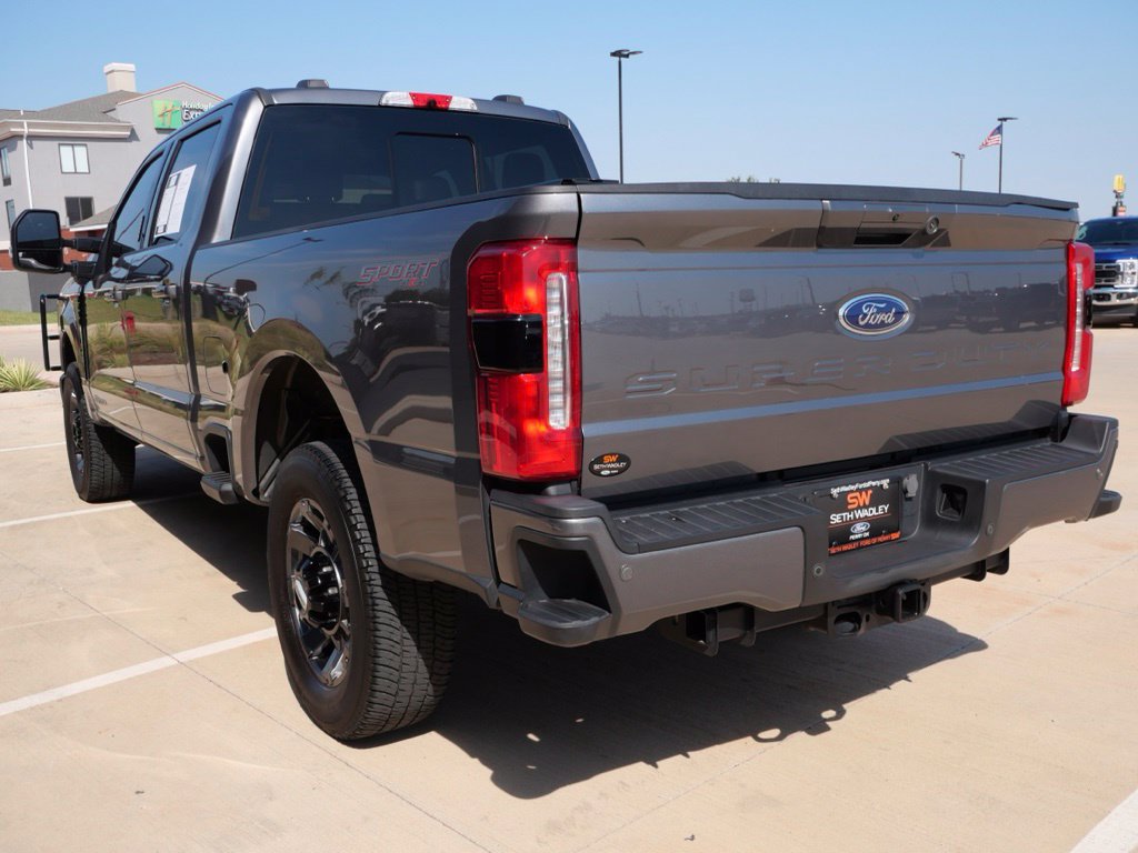Certified 2023 Ford F250 Lariat w/ Lariat Ultimate Package AWD/4WD image 6