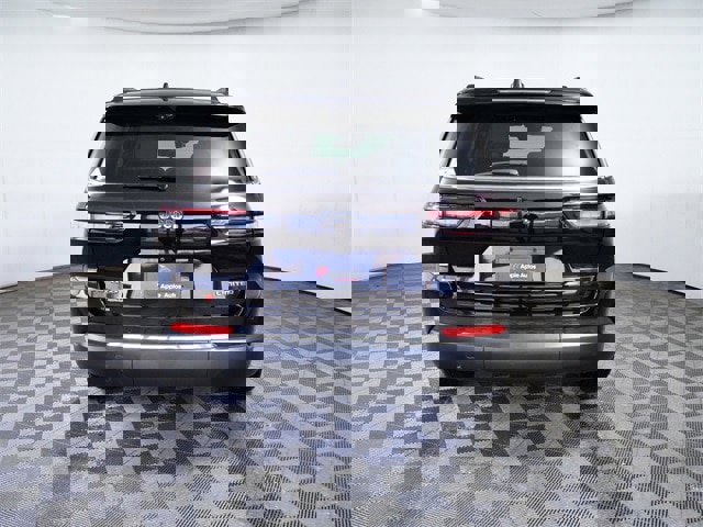 Used 2022 Jeep Grand Cherokee L Limited w/ Luxury Tech Group II image 7