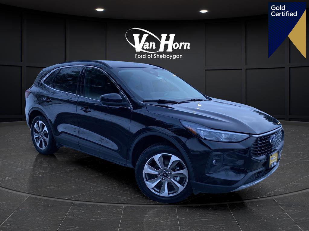 Certified 2025 Ford Escape Platinum image 1