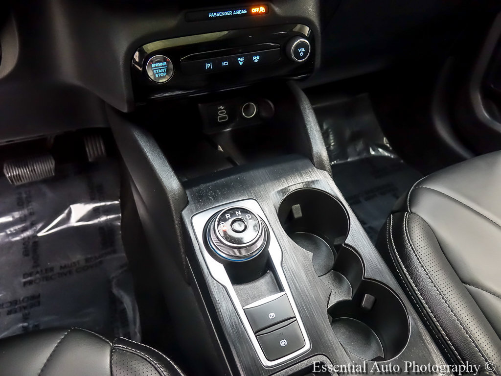 Certified 2025 Ford Escape SE w/ PHEV Premium Package FWD image 18
