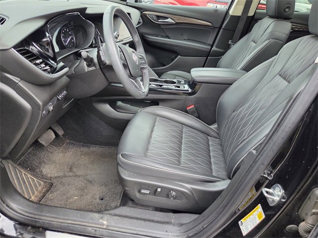 Used 2022 Buick Envision Avenir w/ Technology Package II image 10