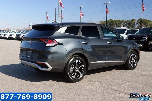 Used 2023 Kia Sportage EX image 3