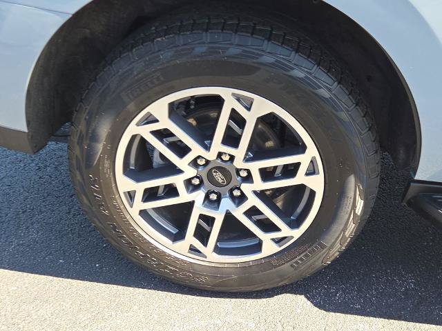 Certified 2025 Ford Expedition Active AWD/4WD image 30