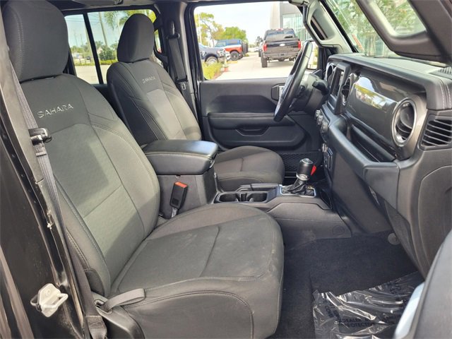 Used 2019 Jeep Wrangler Unlimited Sahara image 20