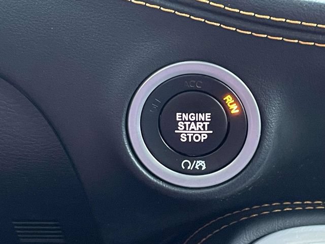 Used 2022 Dodge Challenger R/T Scat Pack RWD image 12
