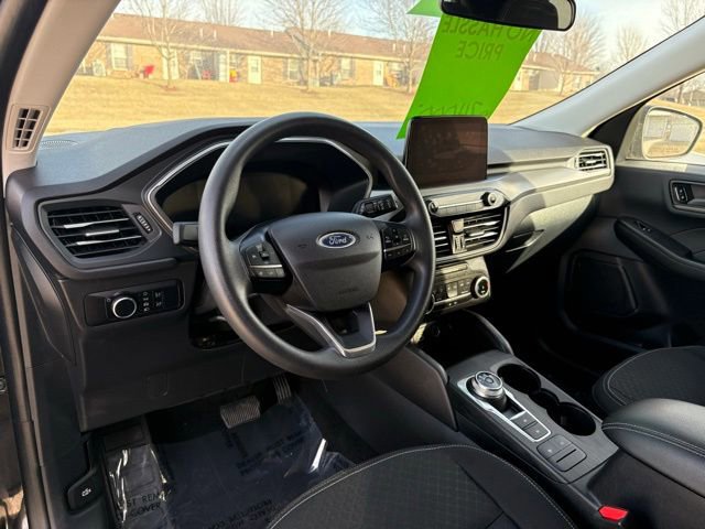 Certified 2025 Ford Escape Active AWD/4WD image 10