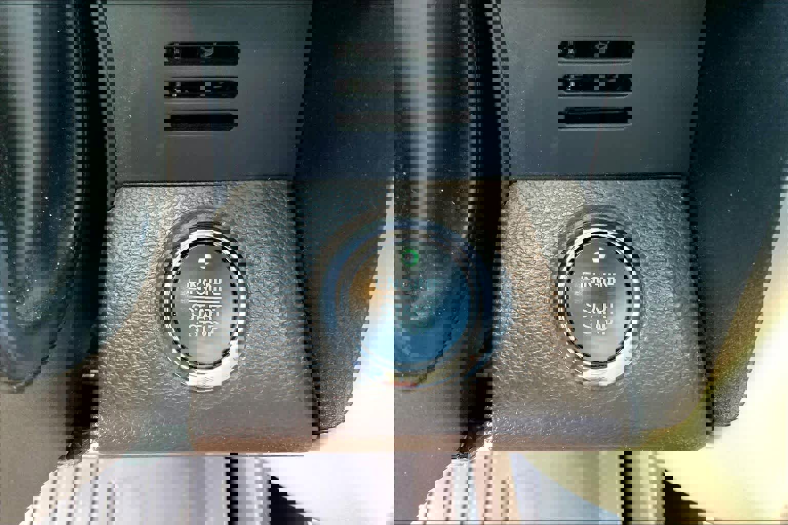 Certified 2019 Ford F250 King Ranch w/ King Ranch Ultimate Package image 32