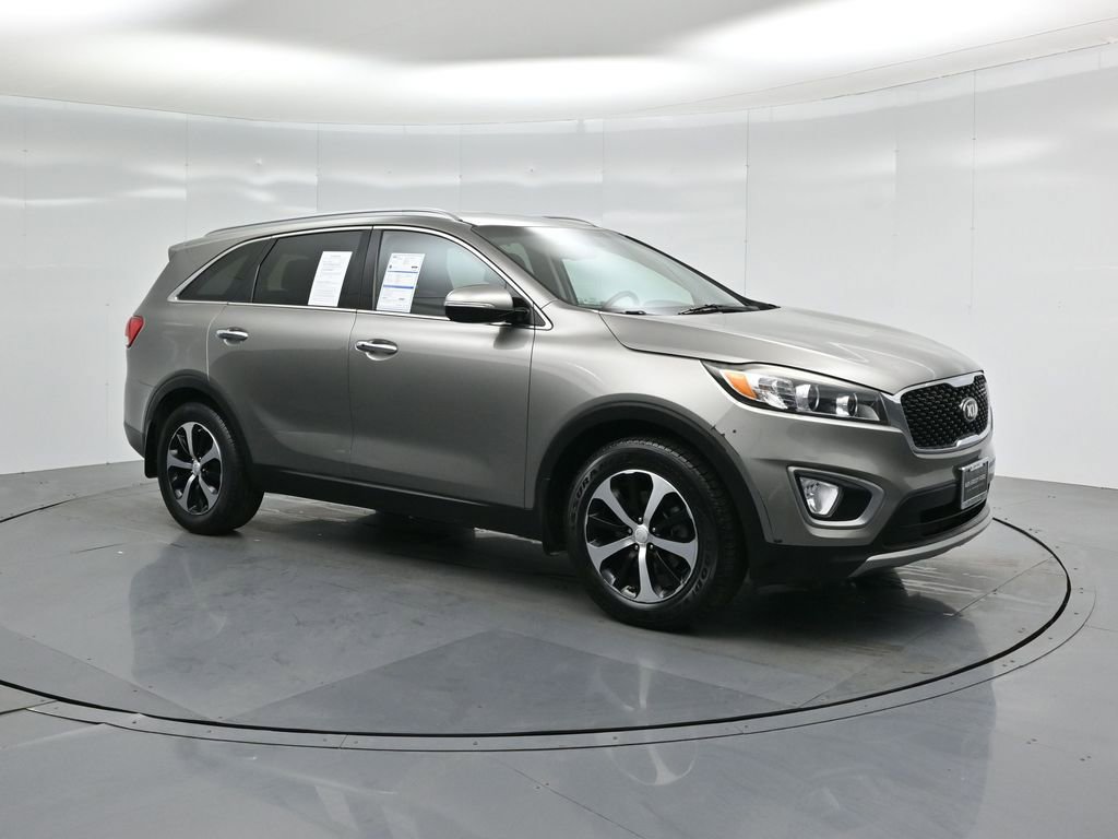 Used 2017 Kia Sorento EX image 23
