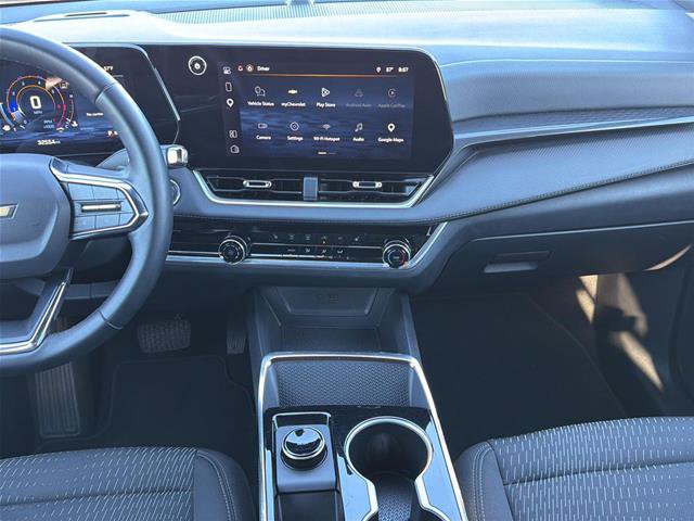 Used 2026 Chevrolet Equinox LT AWD/4WD image 22
