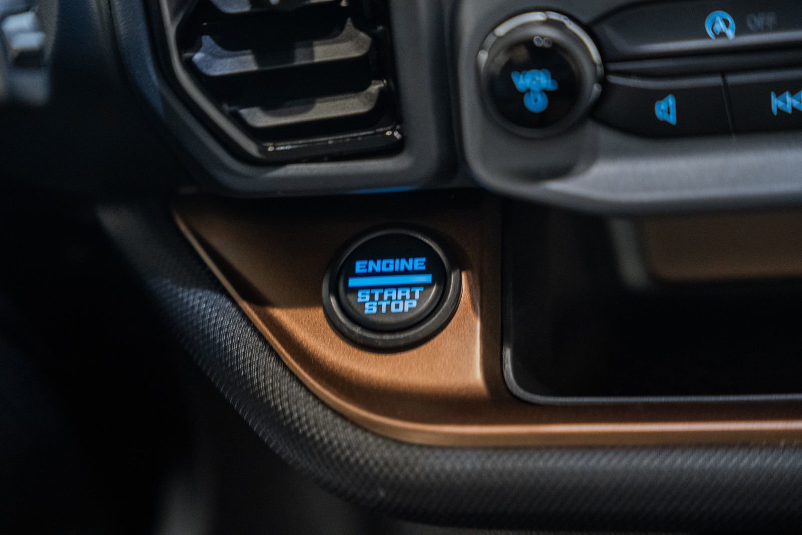 Certified 2022 Ford Bronco Sport Outer Banks w/ Tech Package image 34