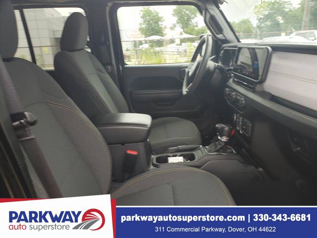 Used 2024 Jeep Wrangler Unlimited Sport AWD/4WD image 23