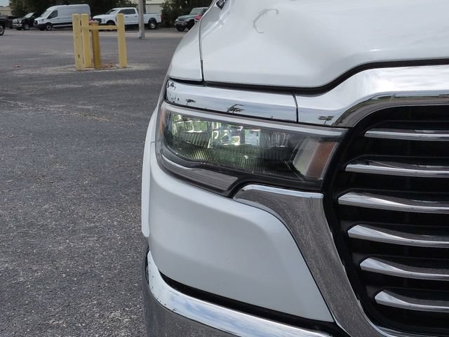 Used 2025 RAM 1500 Laramie AWD/4WD image 10