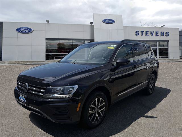 Used 2020 Volkswagen Tiguan SE w/ Panoramic Sunroof Package AWD/4WD image 2
