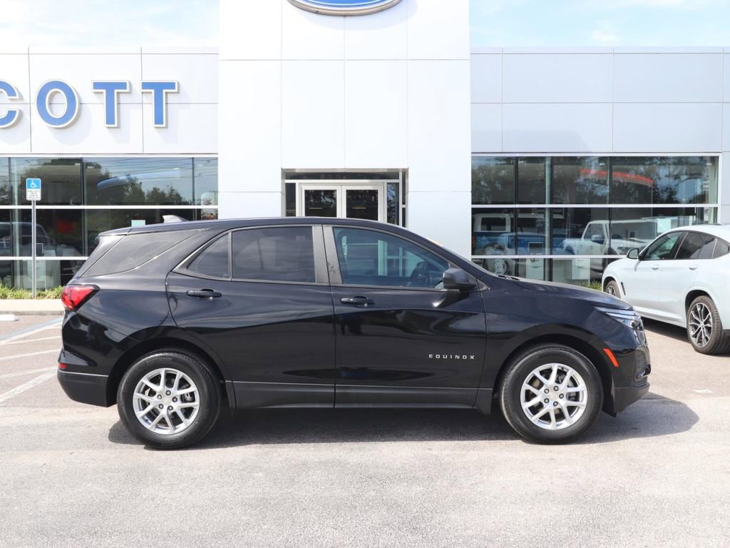 Used 2024 Chevrolet Equinox LS image 6