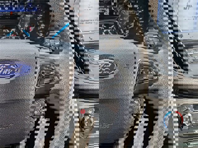 Certified 2017 Ford Escape SE w/ Equipment Group 201A image 19