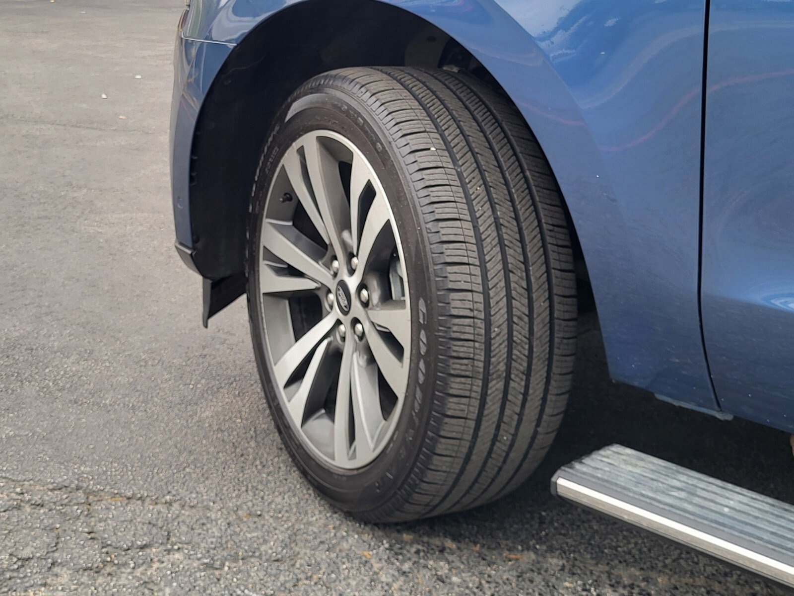 Certified 2020 Ford Expedition Limited w/ Equipment Group 302A image 35