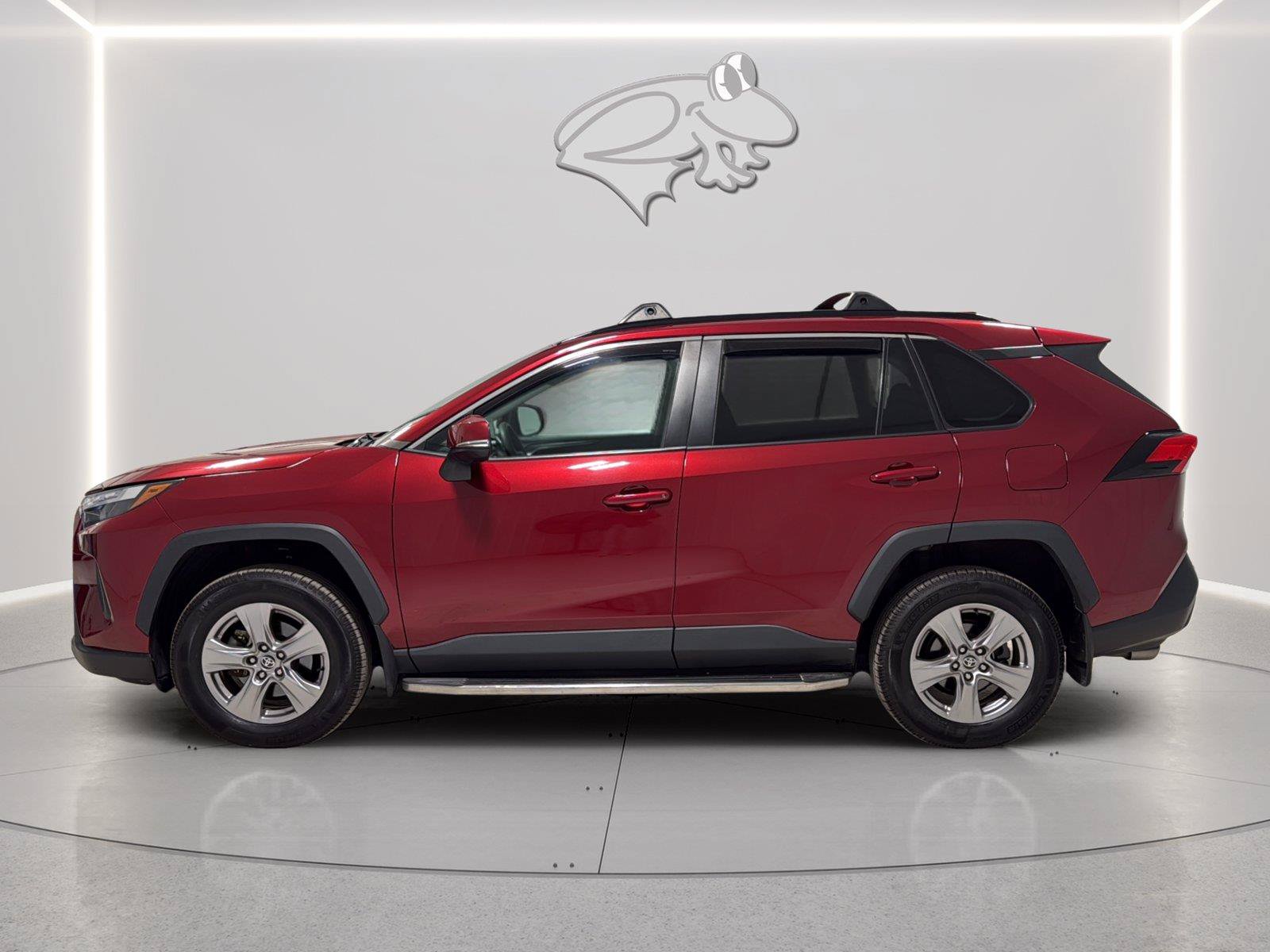 Used 2023 Toyota RAV4 XLE w/ Convenience Package AWD/4WD image 2
