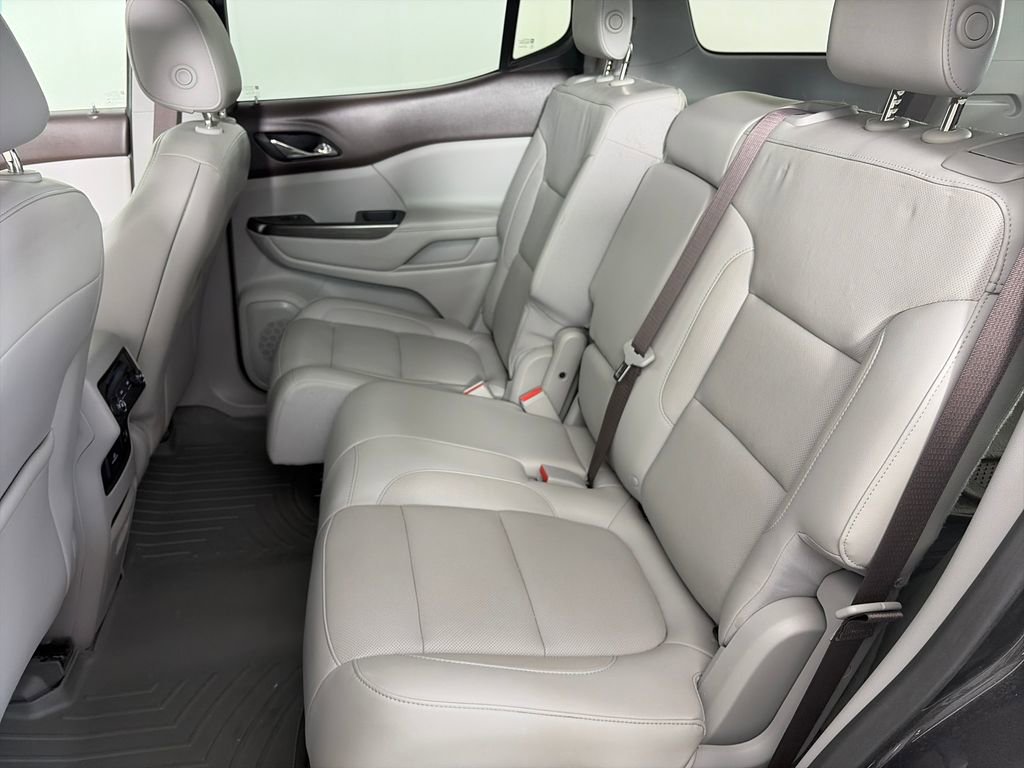 Used 2017 GMC Acadia SLT AWD/4WD image 13