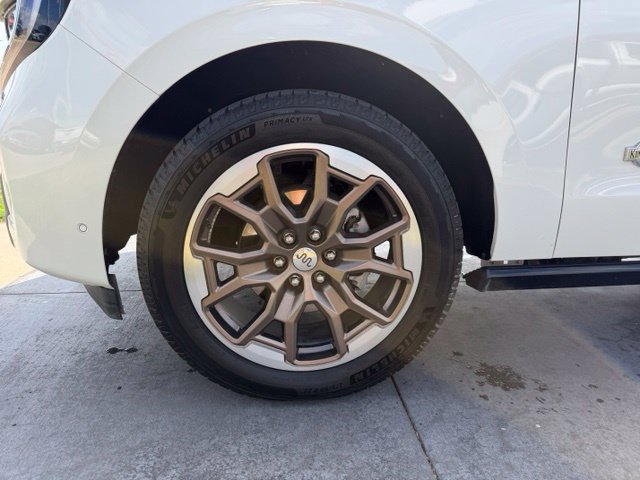 Certified 2025 Ford Expedition King Ranch AWD/4WD image 4