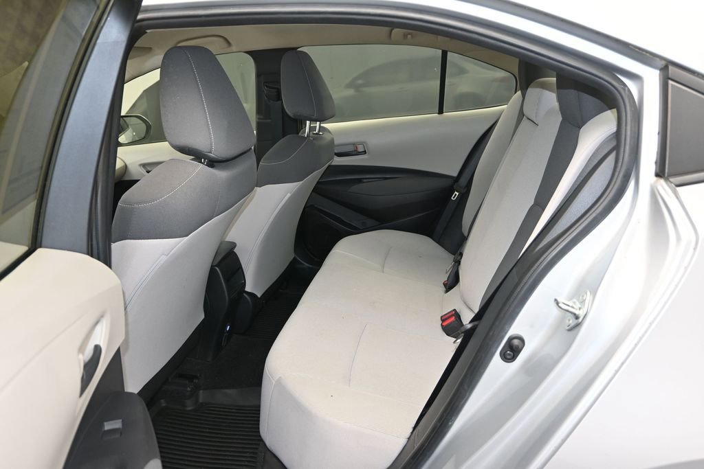 Used 2022 Toyota Corolla LE FWD image 15
