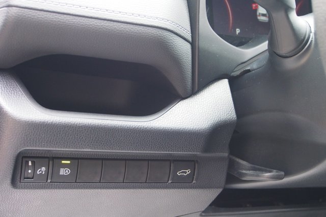 Used 2024 Toyota RAV4 XLE w/ Convenience Package FWD image 20