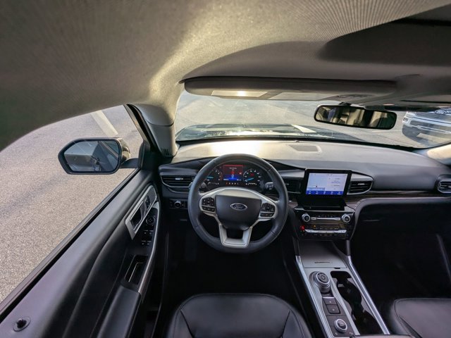Certified 2023 Ford Explorer Limited w/ Hybrid Equipment Group 310A image 34